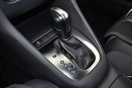 2012款大众高尔夫1.6L手自一体舒适型