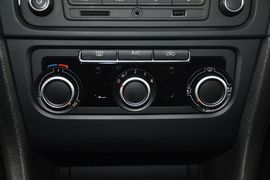 2012款大众高尔夫1.6L手自一体舒适型