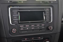 2012款大众高尔夫1.6L手自一体舒适型