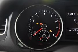 2012款大众高尔夫1.6L手自一体舒适型