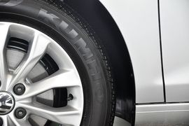 2012款大众高尔夫1.6L手自一体舒适型