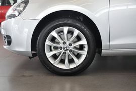 2012款大众高尔夫1.6L手自一体舒适型