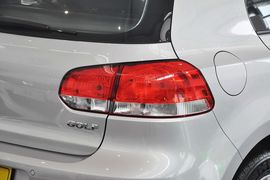 2012款大众高尔夫1.6L手自一体舒适型