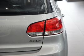 2012款大众高尔夫1.6L手自一体舒适型