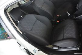 2012款起亚K2三厢1.4L手动GLS纪念版