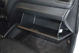 2012款起亚K2三厢1.4L手动GLS纪念版