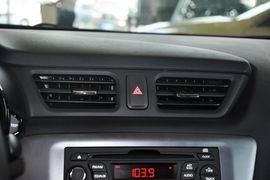 2012款起亚K2三厢1.4L手动GLS纪念版