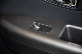 2013款起亚秀尔1.6L