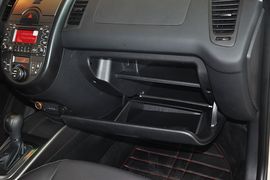 2013款起亚秀尔1.6L