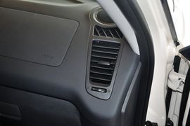 2013款起亚秀尔1.6L