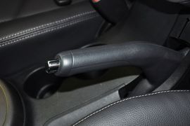 2013款起亚秀尔1.6L