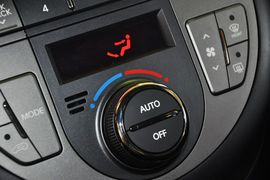 2013款起亚秀尔1.6L