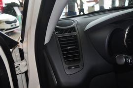 2013款起亚秀尔1.6L