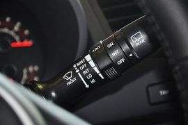 2013款起亚秀尔1.6L