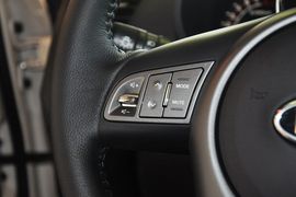 2013款起亚秀尔1.6L