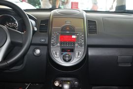 2013款起亚秀尔1.6L