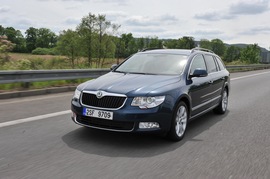 2013款斯柯达Superb旅行车海外体验