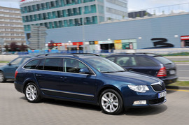 2013款斯柯达Superb旅行车海外体验