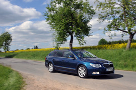 2013款斯柯达Superb旅行车海外体验