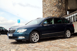 2013款斯柯达Superb旅行车海外体验