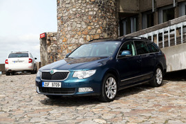 2013款斯柯达Superb旅行车海外体验