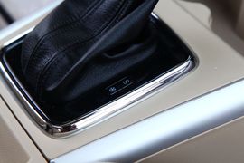 2013款北京汽车E系列三厢1.5L