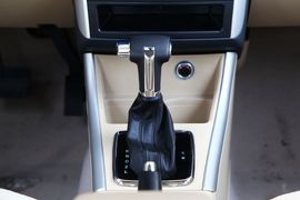 2013款北京汽车E系列三厢1.5L