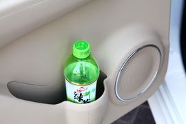 2013款北京汽车E系列三厢1.5L