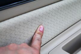 2013款北京汽车E系列三厢1.5L