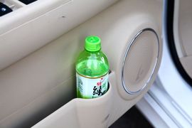 2013款北京汽车E系列三厢1.5L