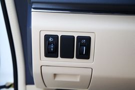 2013款北京汽车E系列三厢1.5L