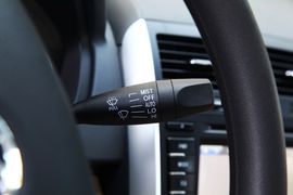 2013款北京汽车E系列三厢1.5L