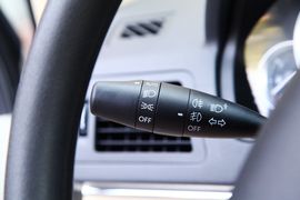 2013款北京汽车E系列三厢1.5L