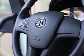 2013款北京汽车E系列三厢1.5L