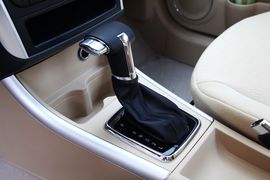 2013款北京汽车E系列三厢1.5L