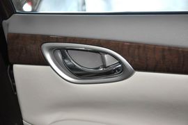 东风日产轩逸1.8XL手动豪华版