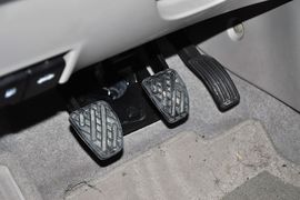 东风日产轩逸1.8XL手动豪华版