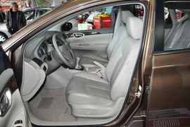 东风日产轩逸1.8XL手动豪华版