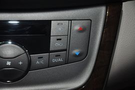 东风日产轩逸1.8XL手动豪华版