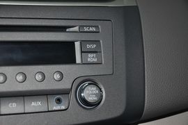 东风日产轩逸1.8XL手动豪华版