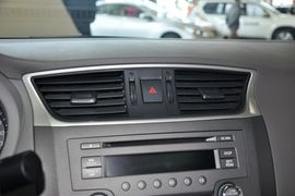 东风日产轩逸1.8XL手动豪华版