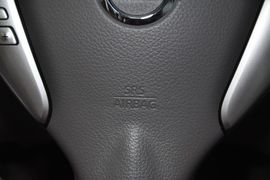 东风日产轩逸1.8XL手动豪华版