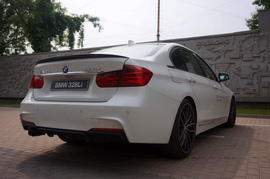 2013款华晨宝马328li