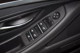2013款宝马530Li领先型