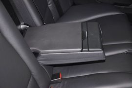 2013款宝马530Li领先型