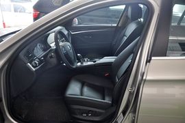 2013款宝马530Li领先型