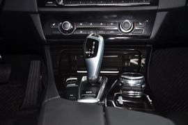 2013款宝马530Li领先型