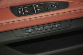 2013款宝马730Li领先型