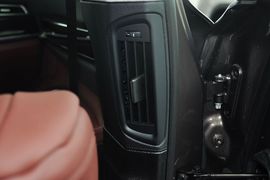 2013款宝马730Li领先型