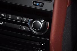 2013款宝马730Li领先型
